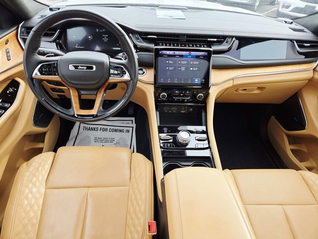 Used 2022 Jeep Grand Cherokee Summit image 10