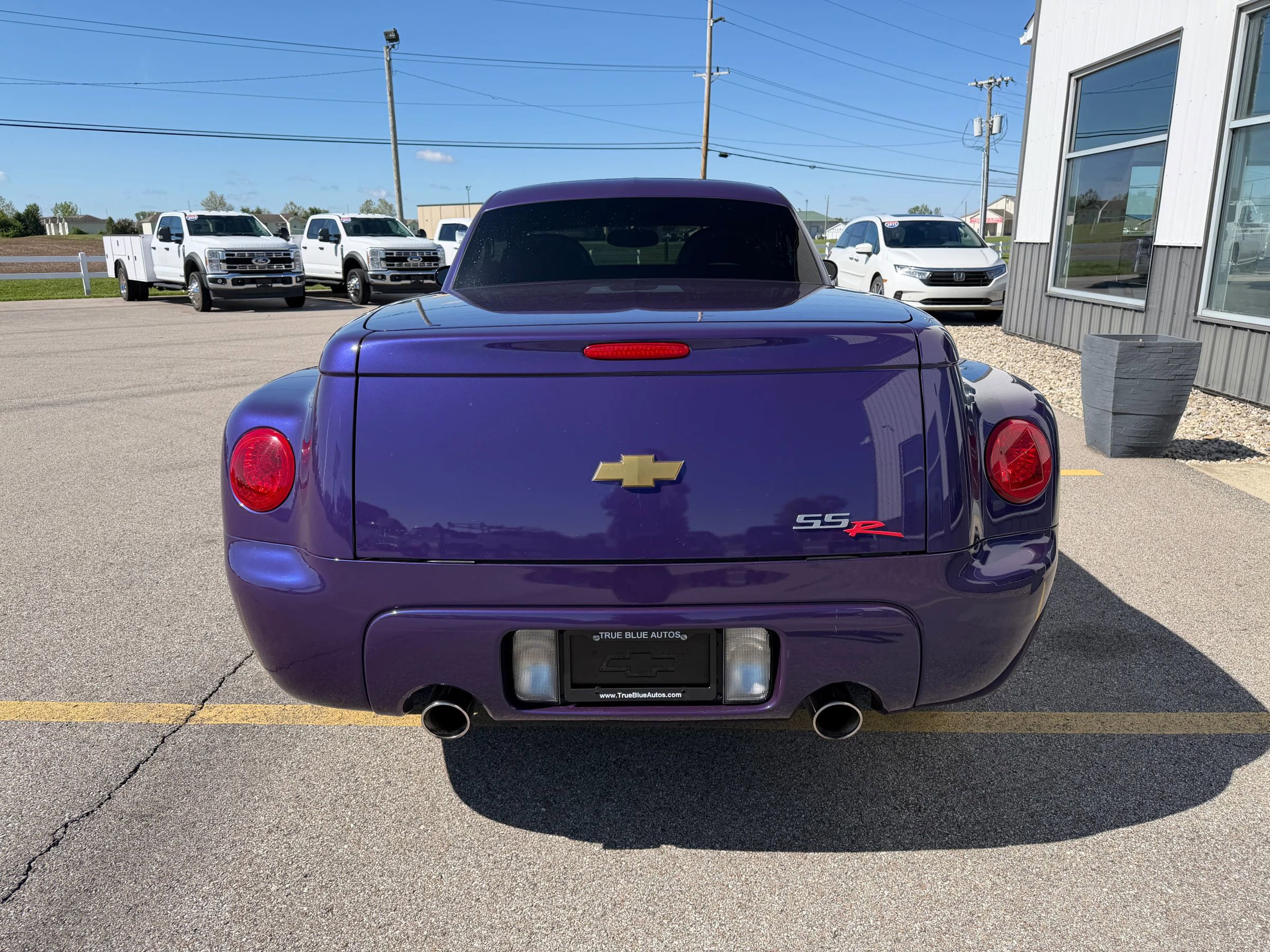 Used 2004 Chevrolet SSR w/ Preferred Equipment Group RWD image 5