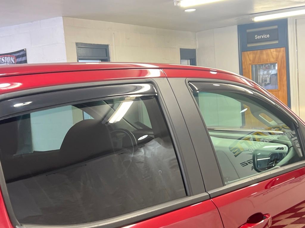 Used 2018 Chevrolet Colorado Z71 AWD/4WD image 21