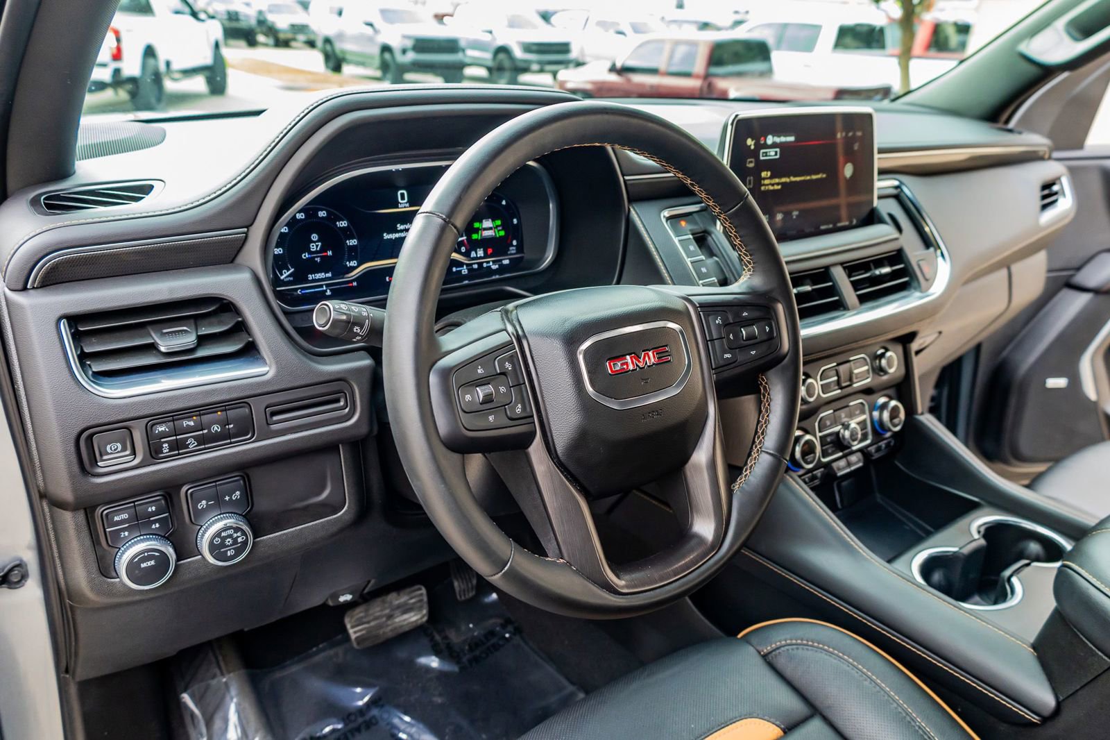 Used 2023 GMC Yukon XL AT4 image 17