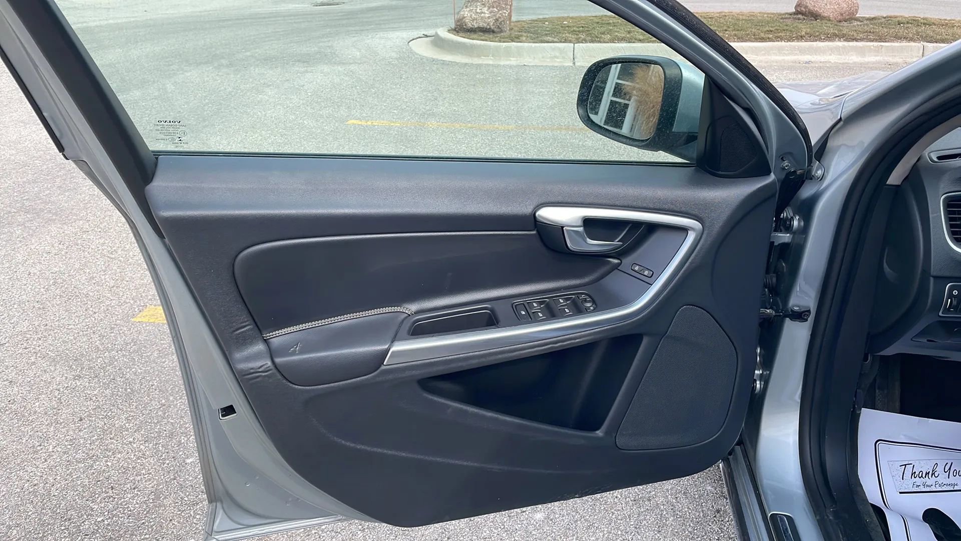 Used 2017 Volvo S60 T5 Dynamic image 11