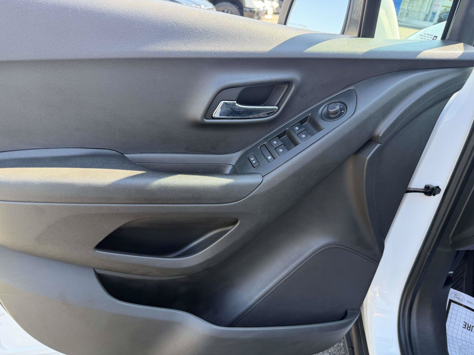 Certified 2020 Chevrolet Trax LT FWD image 19