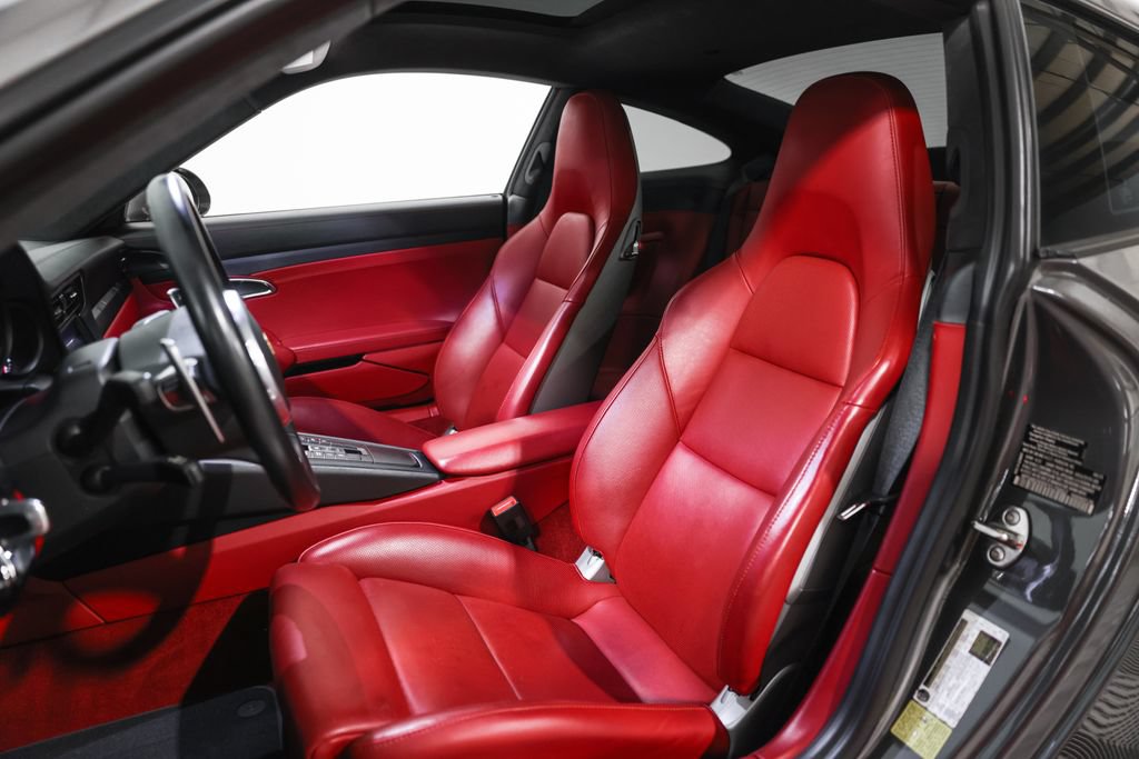 Used 2015 Porsche 911 Carrera GTS RWD image 30