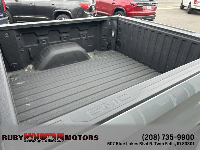 Used 2025 GMC Sierra 1500 SLE image 10