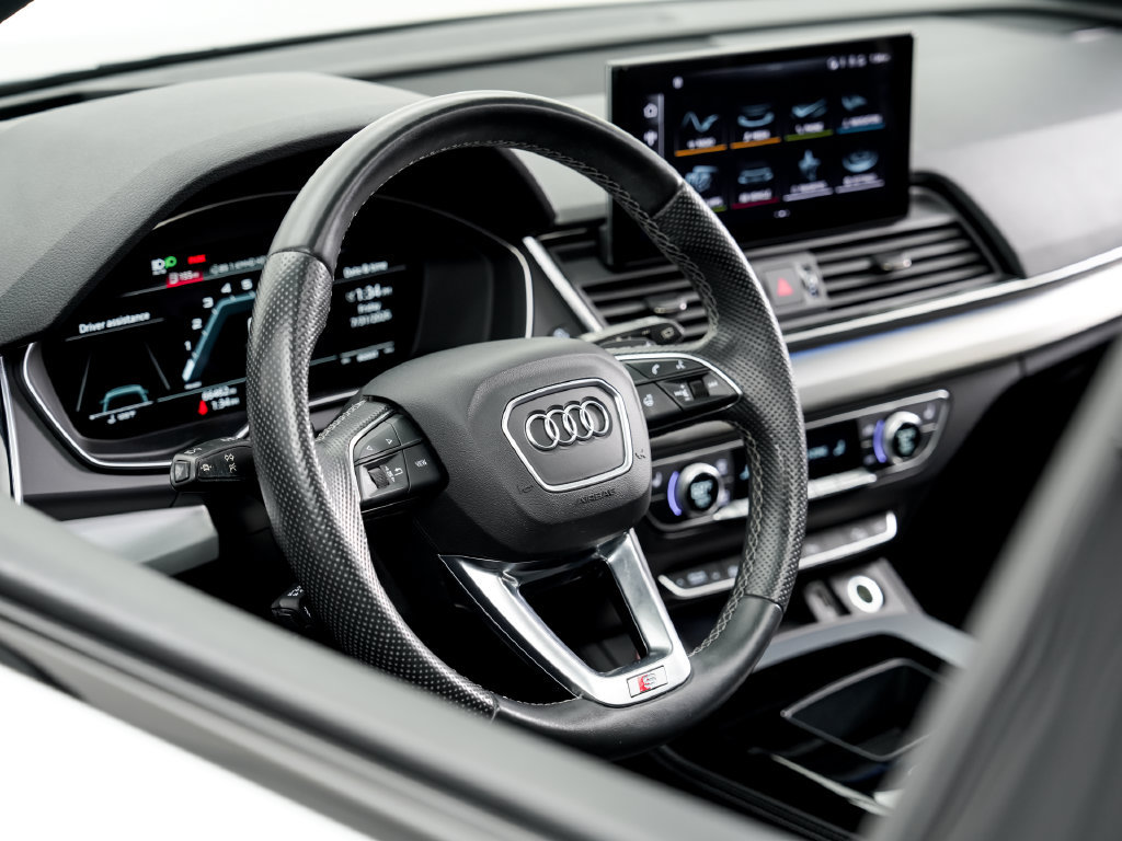 Used 2021 Audi SQ5 Prestige w/ Prestige Package AWD/4WD image 9