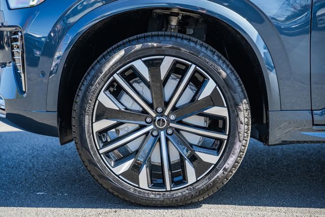 New 2026 Volvo XC90 B6 Plus w/ Protection Package Premier AWD/4WD image 17