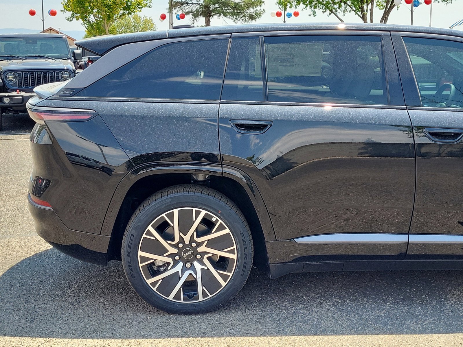 New 2025 Jeep Wagoneer Limited image 6