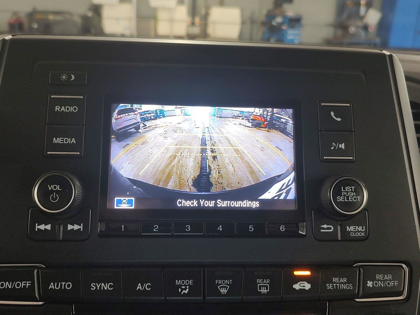 Used 2019 Honda Odyssey LX image 8