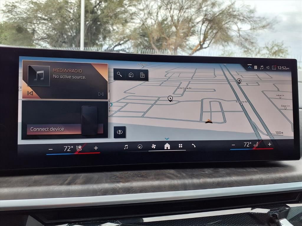 Used 2026 BMW X5 xDrive50e image 6