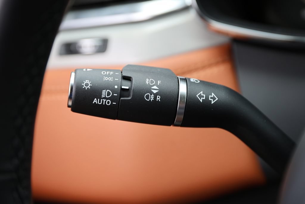 Certified 2026 Jaguar F-PACE R-Dynamic S AWD/4WD image 24