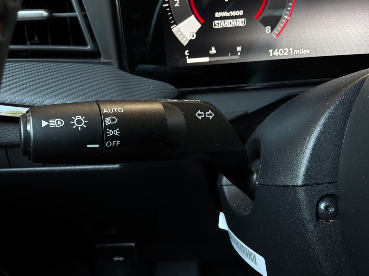 Used 2026 Nissan Kicks SR FWD image 39