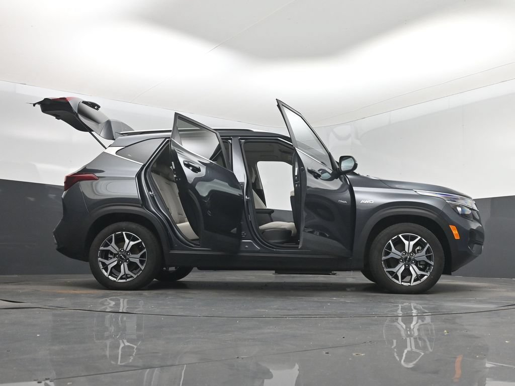 Certified 2023 Kia Seltos EX AWD/4WD image 7