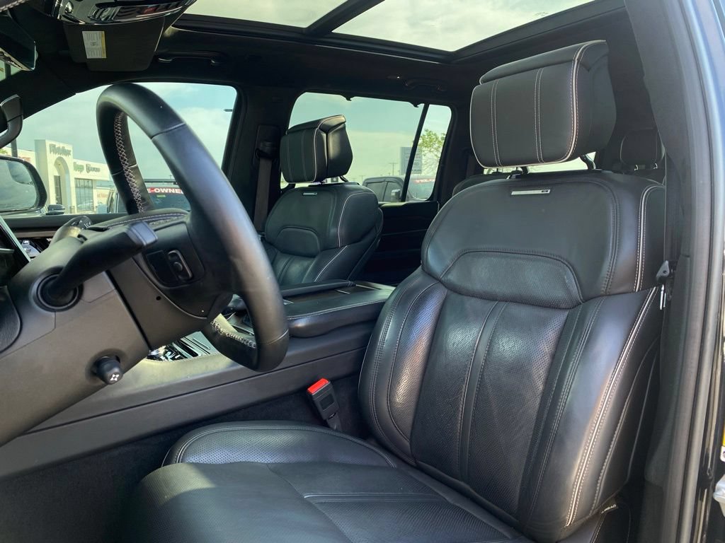 Used 2022 Jeep Grand Wagoneer Series II AWD/4WD image 8