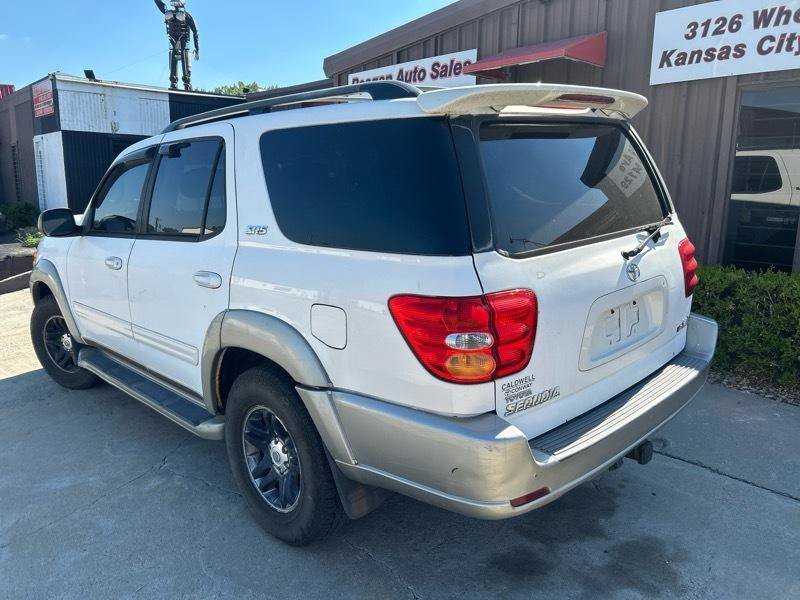 Used 2003 Toyota Sequoia SR5 RWD image 4