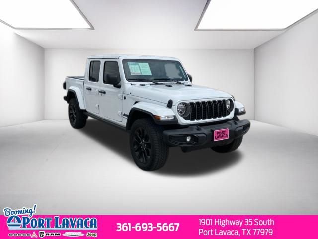 Used 2025 Jeep Gladiator Sport AWD/4WD image 1