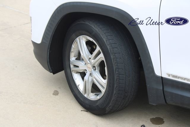 Used 2020 GMC Terrain SLE w/ Driver Convenience Package FWD image 9