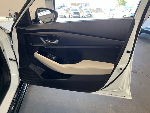 Used 2024 Honda Accord Touring image 12