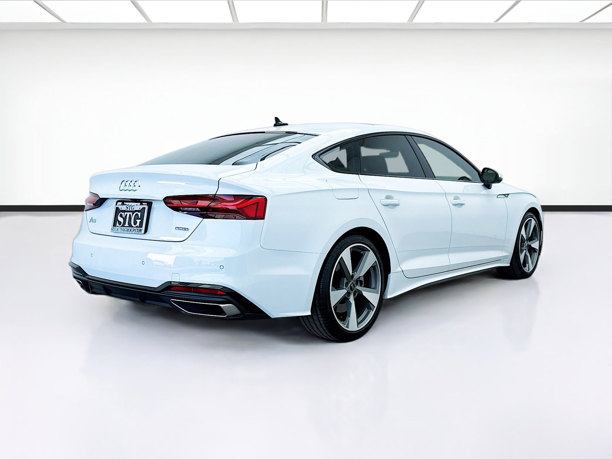Used 2021 Audi A5 2.0T Premium Plus w/ Premium Plus AWD/4WD image 4