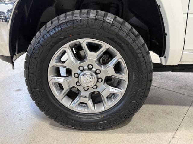 Used 2016 RAM 3500 Laramie Longhorn image 13