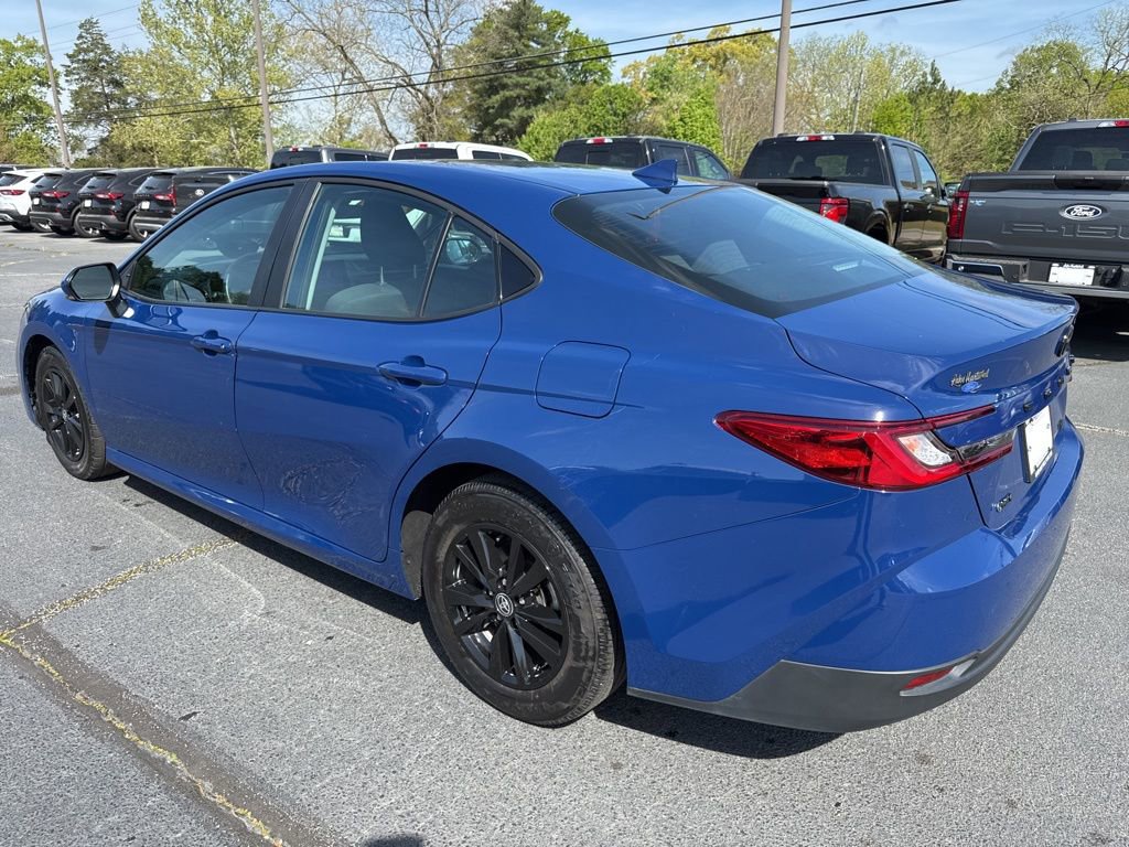 Used 2025 Toyota Camry XSE FWD video 3