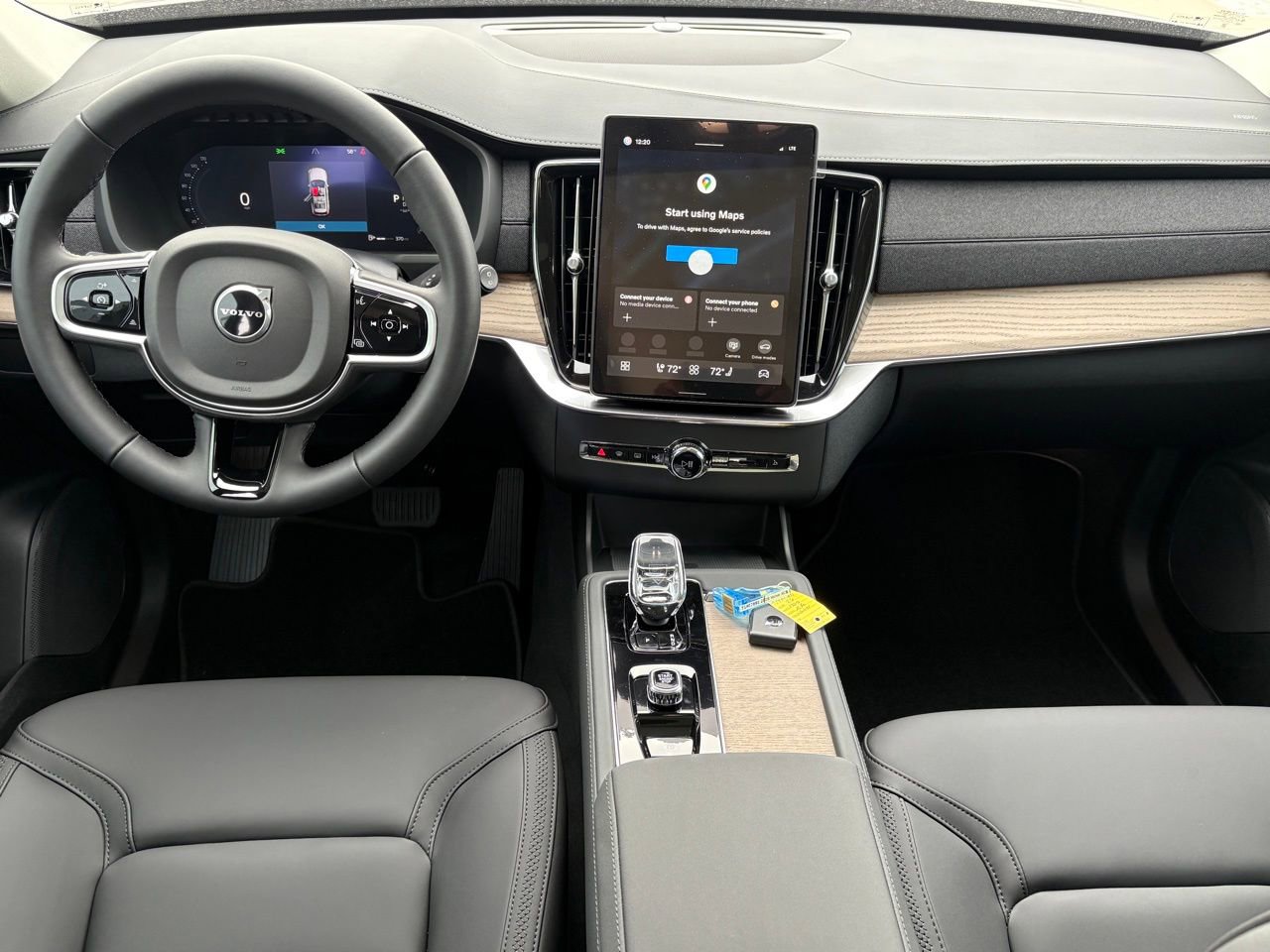 New 2026 Volvo XC90 B6 Core w/ Protection Package Premier image 10