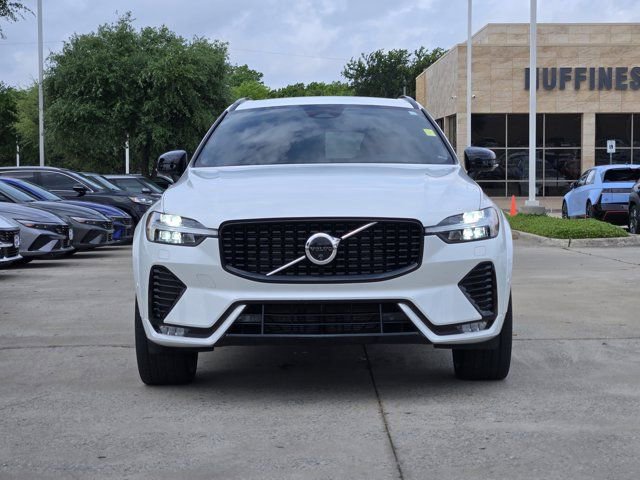 Used 2024 Volvo XC60 B5 Ultimate w/ Protection Package Premier AWD/4WD image 2