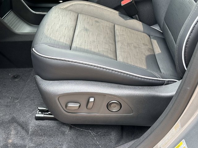 New 2026 Buick Enclave Sport Touring w/ Power Package FWD image 8
