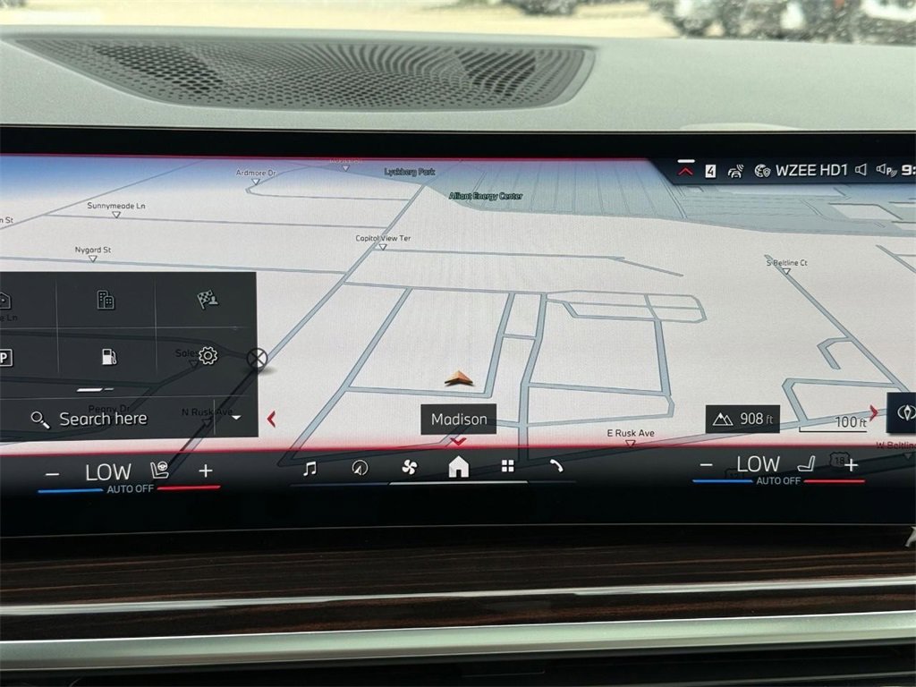 New 2026 BMW X7 M60i image 17