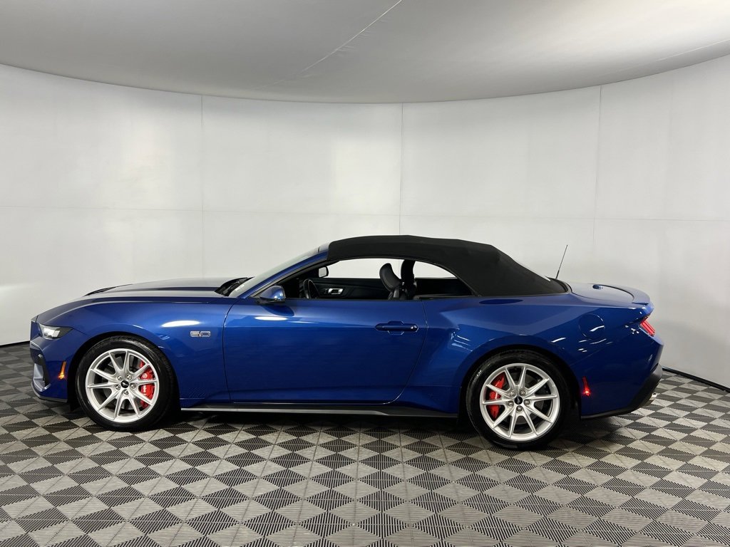 Used 2024 Ford Mustang GT Premium image 12