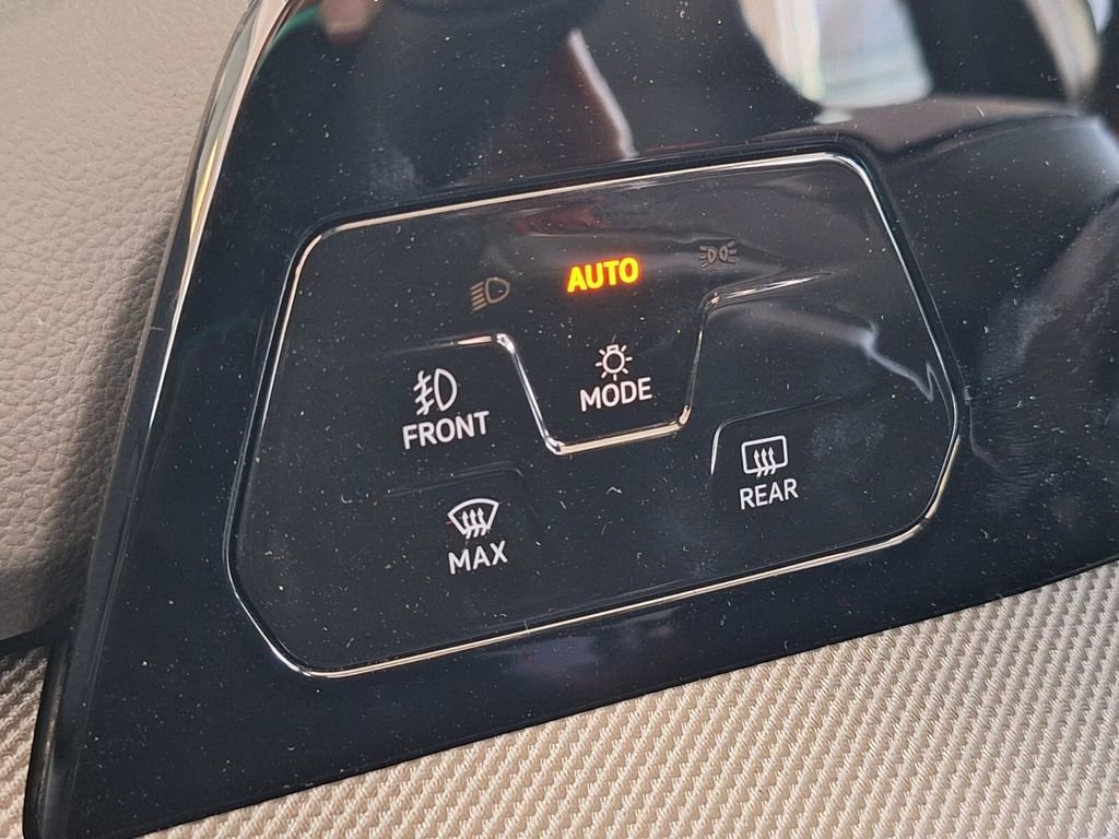 New 2026 Volkswagen GTI SE image 12