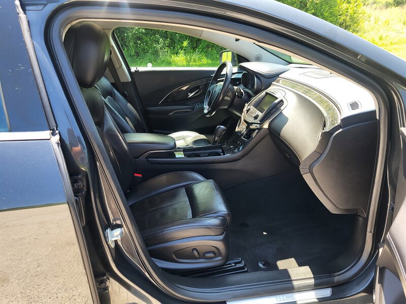 Used 2014 Buick LaCrosse Leather w/ Driver Confidence Package AWD/4WD image 12