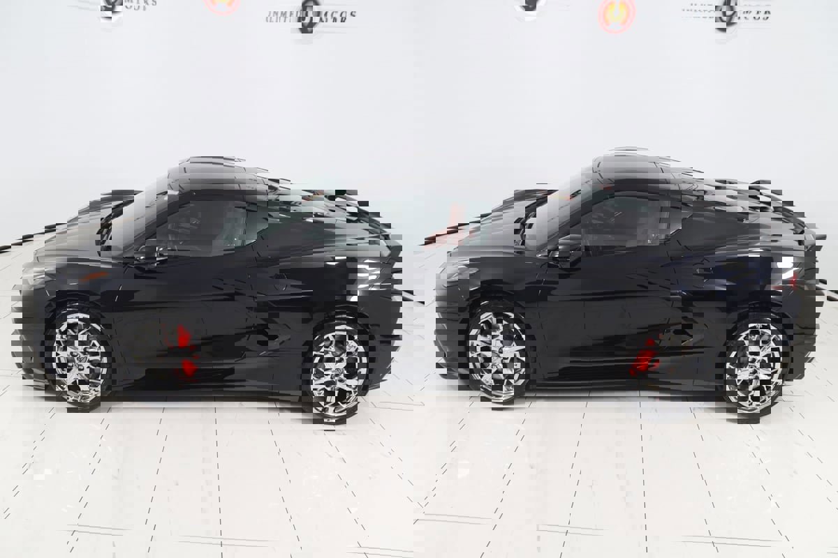 Used 2020 Chevrolet Corvette Stingray Premium Cpe w/ 3LT Preferred Equipment Group image 41