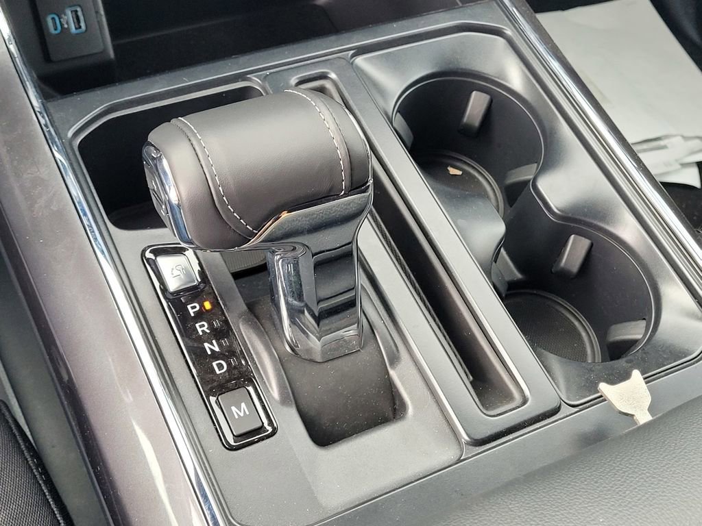 New 2023 Ford F150 XLT w/ Equipment Group 302A High image 34