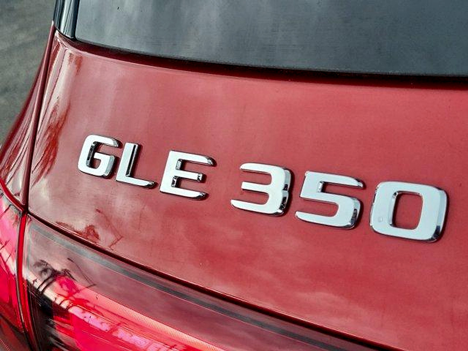 Used 2024 Mercedes-Benz GLE 350 4MATIC image 9