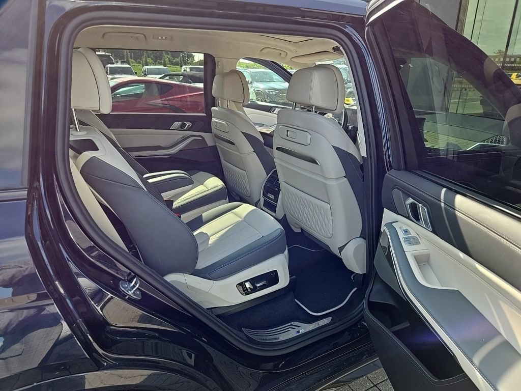 Used 2024 BMW X7 M60i w/ Executive Package AWD/4WD image 18
