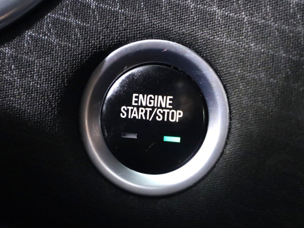 Used 2021 Chevrolet Malibu LT FWD image 25