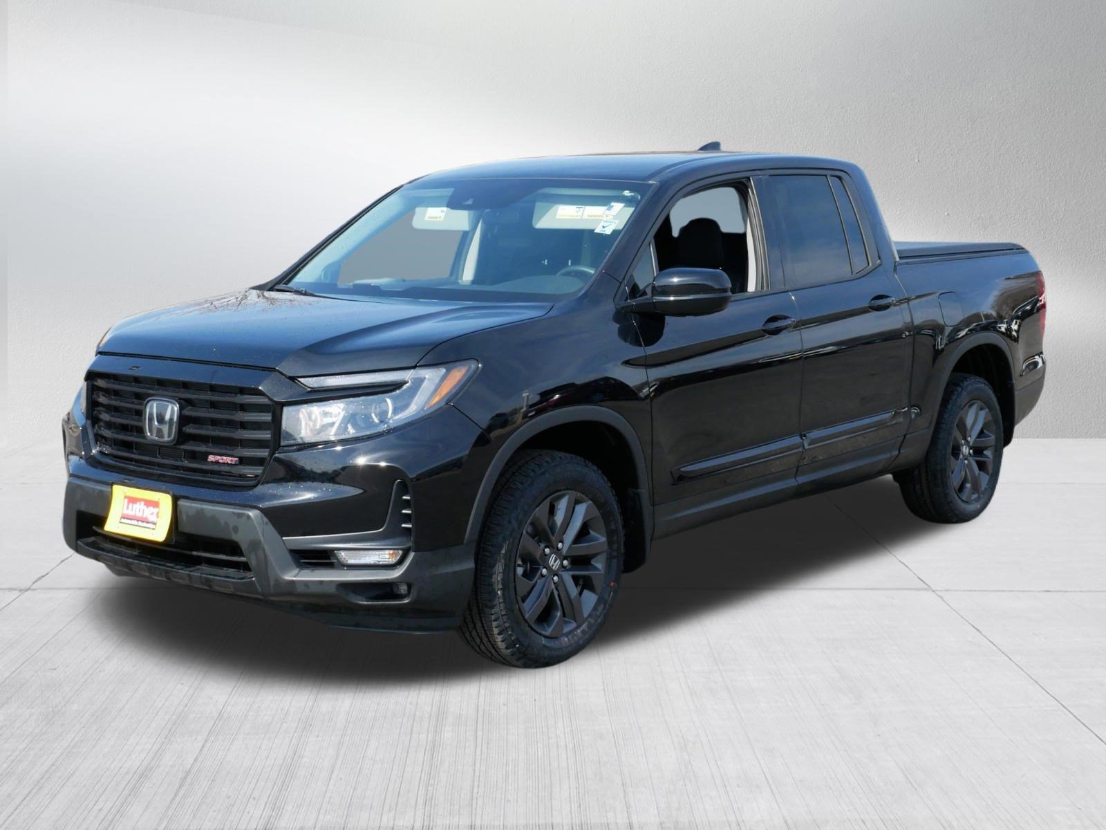Used 2023 Honda Ridgeline Sport image 3
