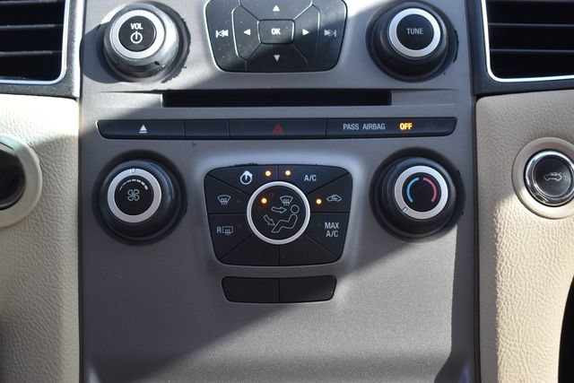 Used 2016 Ford Taurus SE FWD image 27