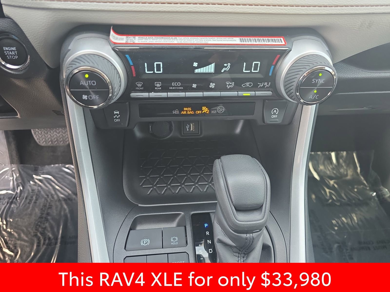 Used 2025 Toyota RAV4 XLE FWD image 29