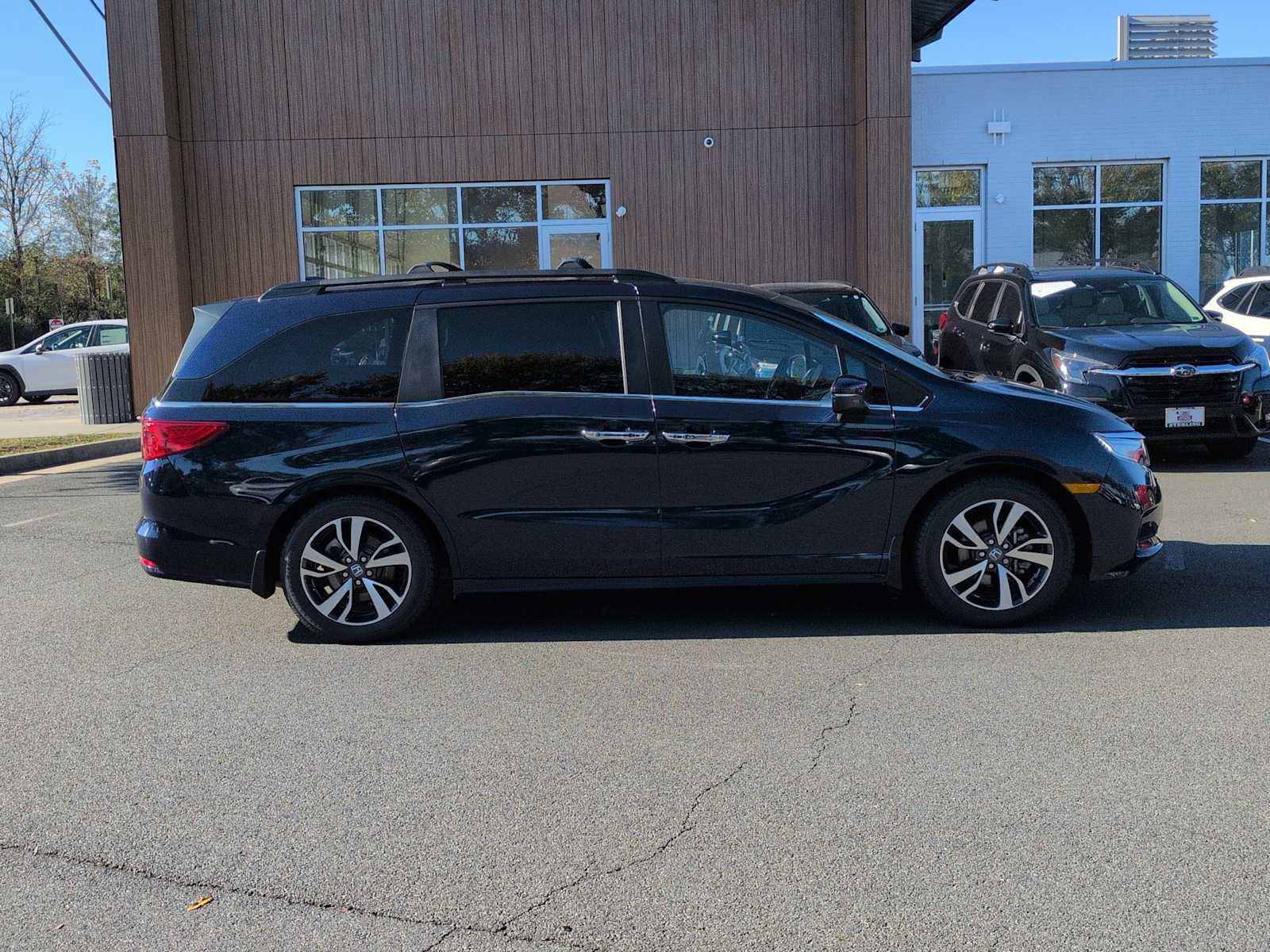 Used 2024 Honda Odyssey Touring image 9