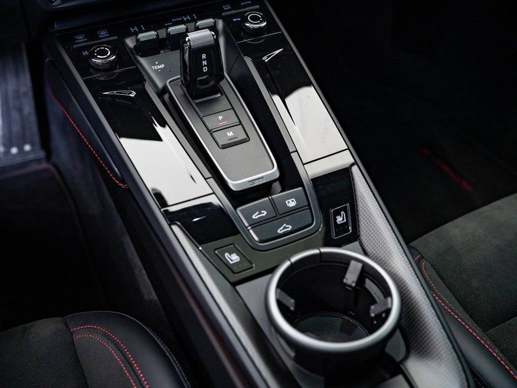 Certified 2025 Porsche 911 Carrera GTS RWD image 34