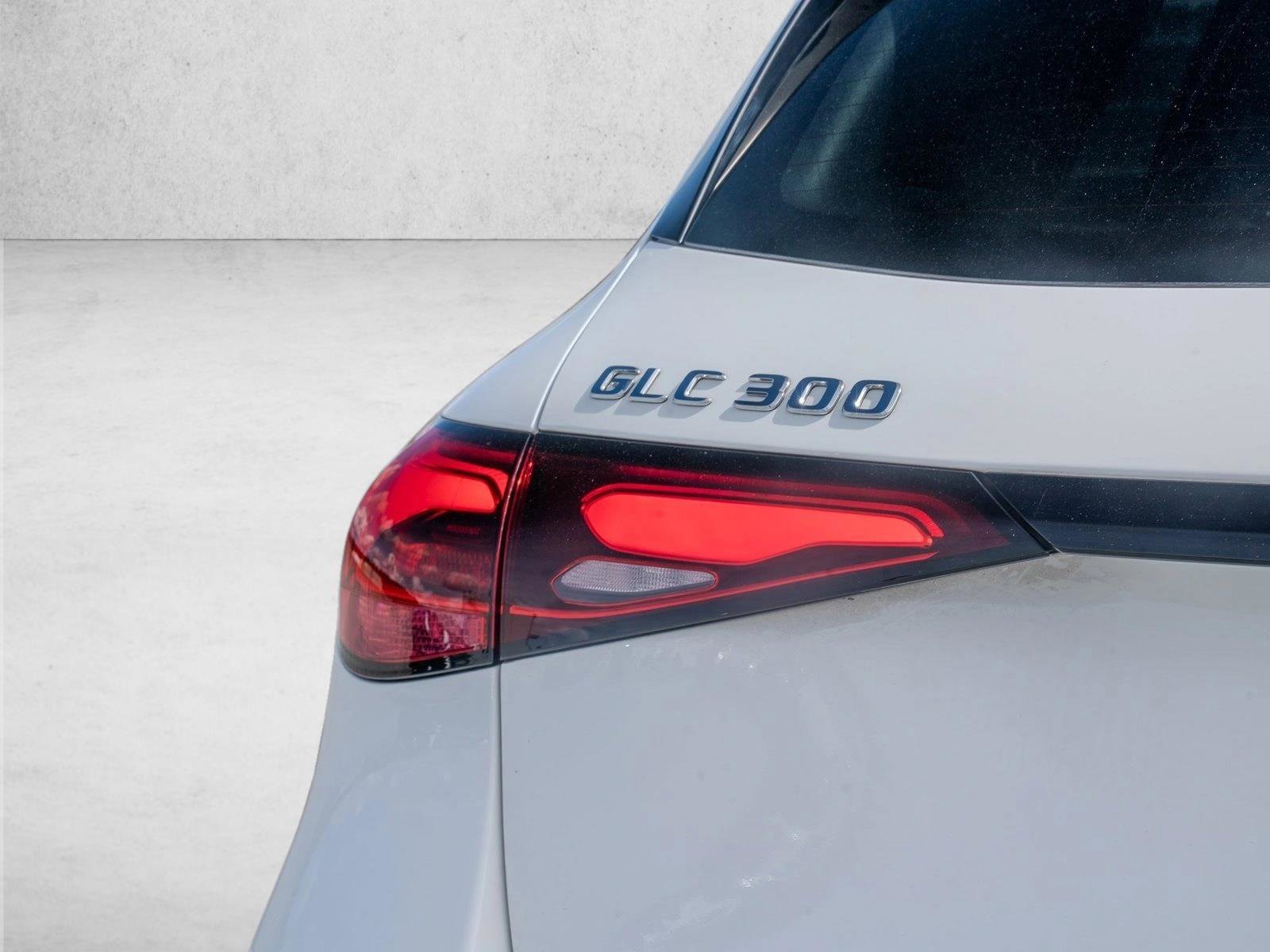 Certified 2025 Mercedes-Benz GLC 300 4MATIC image 10