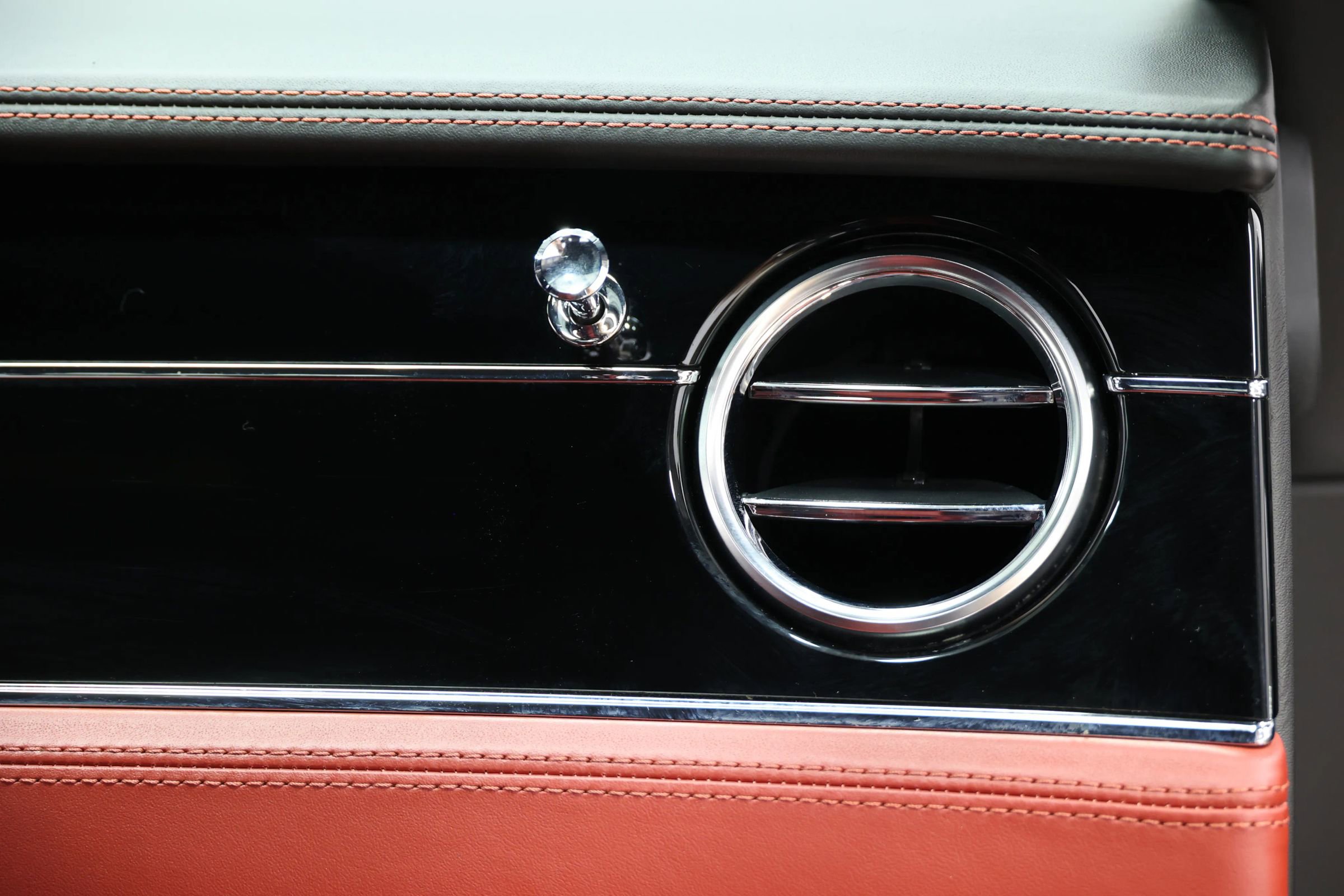 Used 2020 Bentley Continental GT AWD/4WD image 78