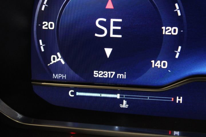 Used 2023 Chevrolet Tahoe High Country AWD/4WD image 6