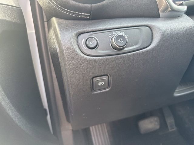 Used 2023 Chevrolet Blazer LT image 21