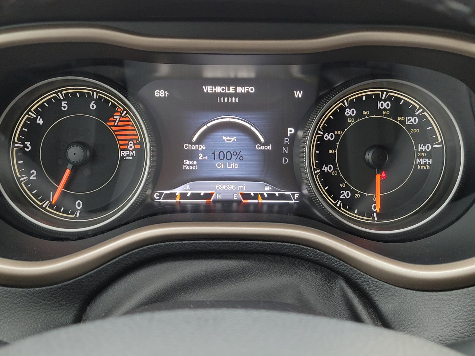 Used 2016 Jeep Cherokee Limited image 7