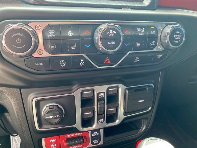 Used 2023 Jeep Wrangler Unlimited Rubicon w/ Cold Weather Group AWD/4WD image 29