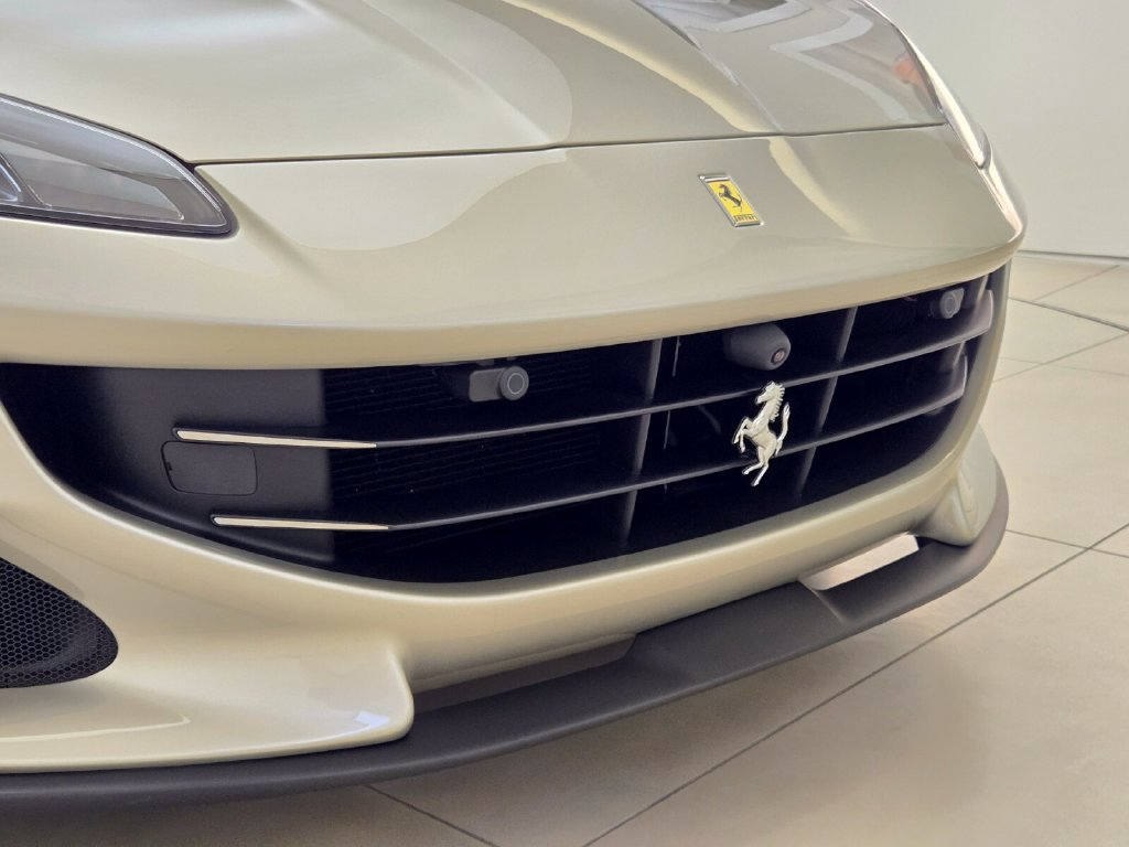 Used 2023 Ferrari Portofino M RWD image 3