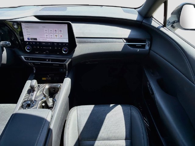Used 2023 Lexus RX 350 Premium Plus w/ Cold Area Package FWD image 19
