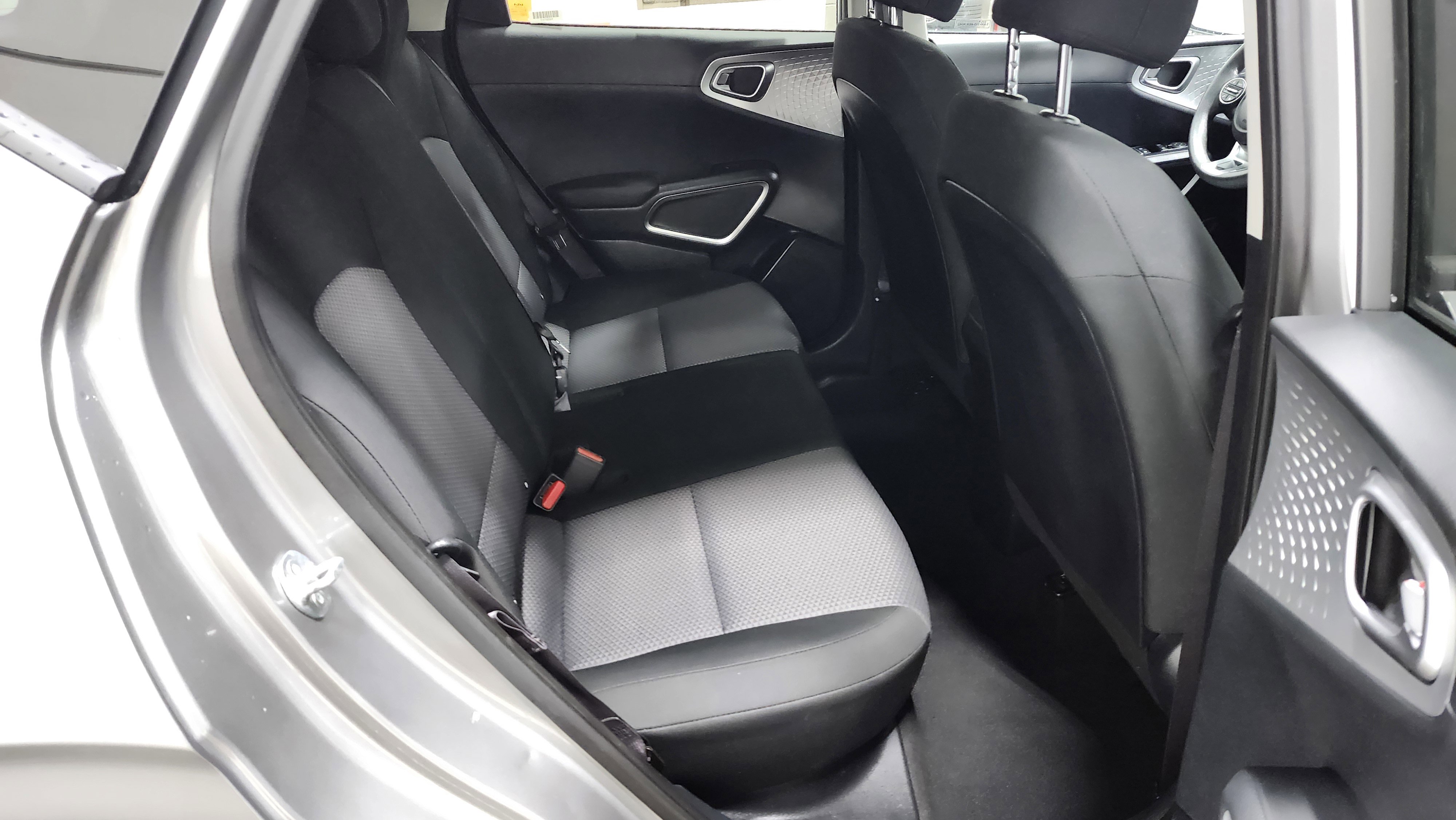 Used 2023 Kia Soul LX w/ Option Group 015 image 18